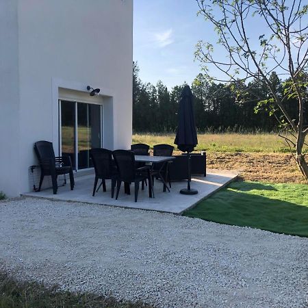 Вилла Gite De Charme En Provence Монтё Экстерьер фото