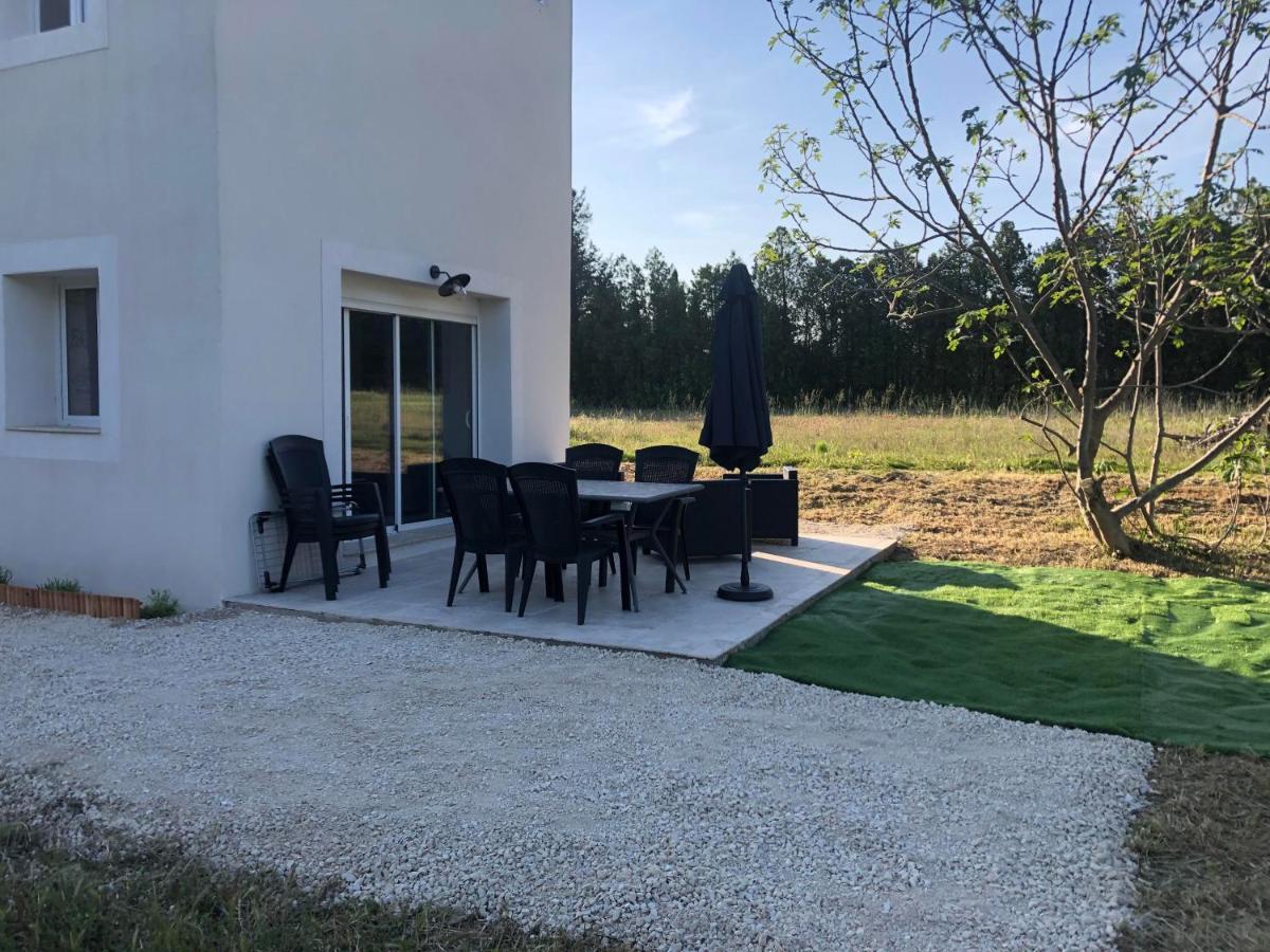 Вилла Gite De Charme En Provence Монтё Экстерьер фото